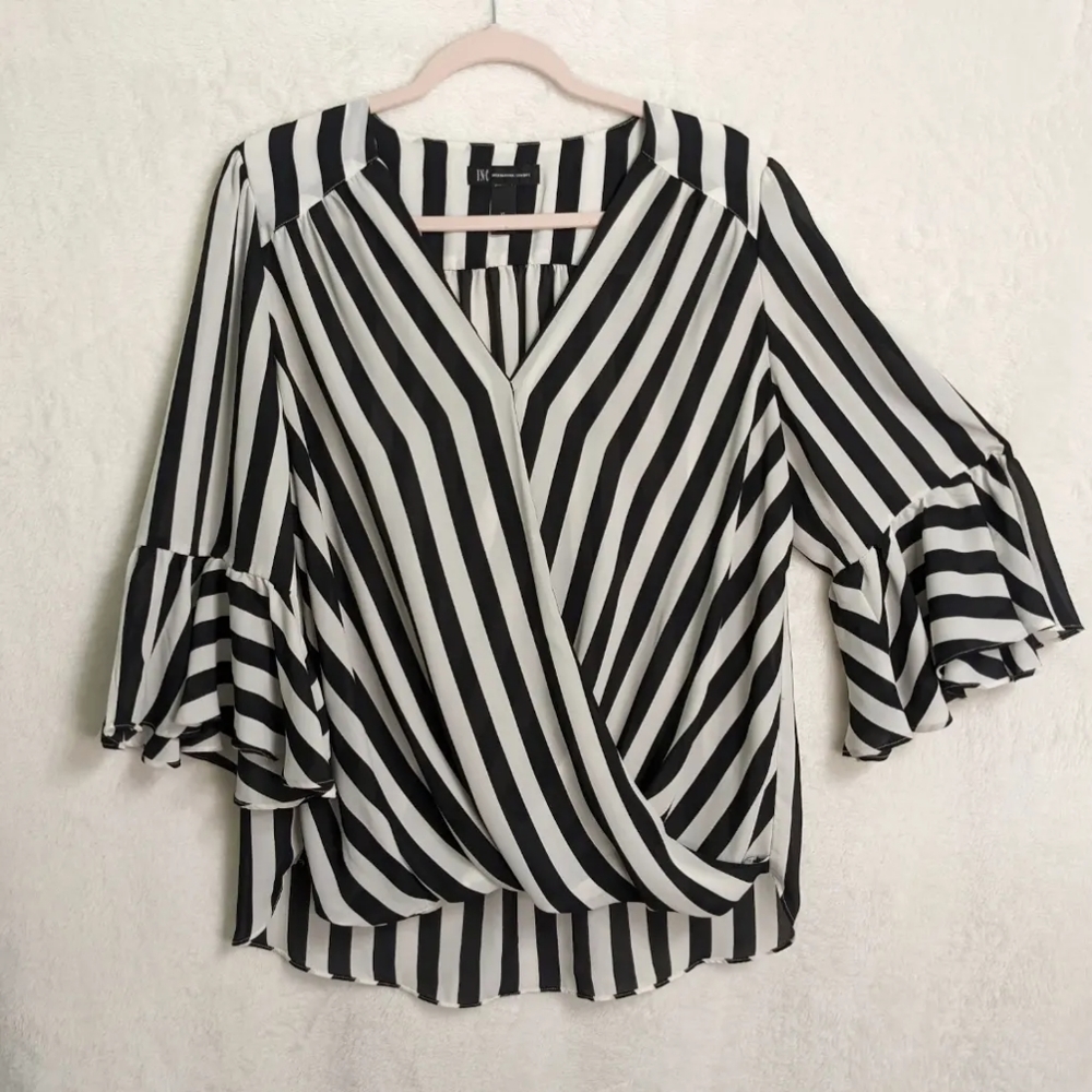 Black and White Striped 3/4 Sleeve Blouse Size XL
